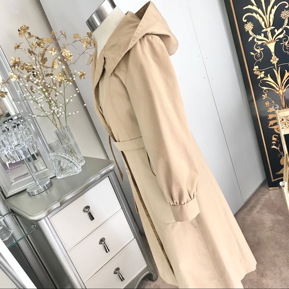 Trench Coat - Picture 4 of 12